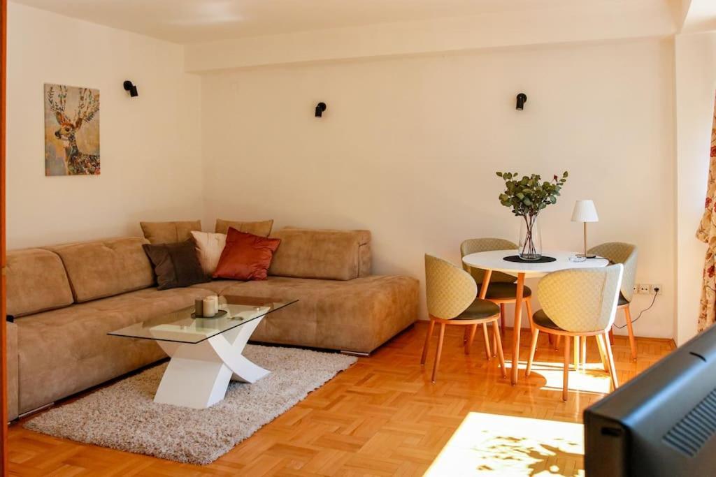 Nn Apartment Skopje Eksteriør billede