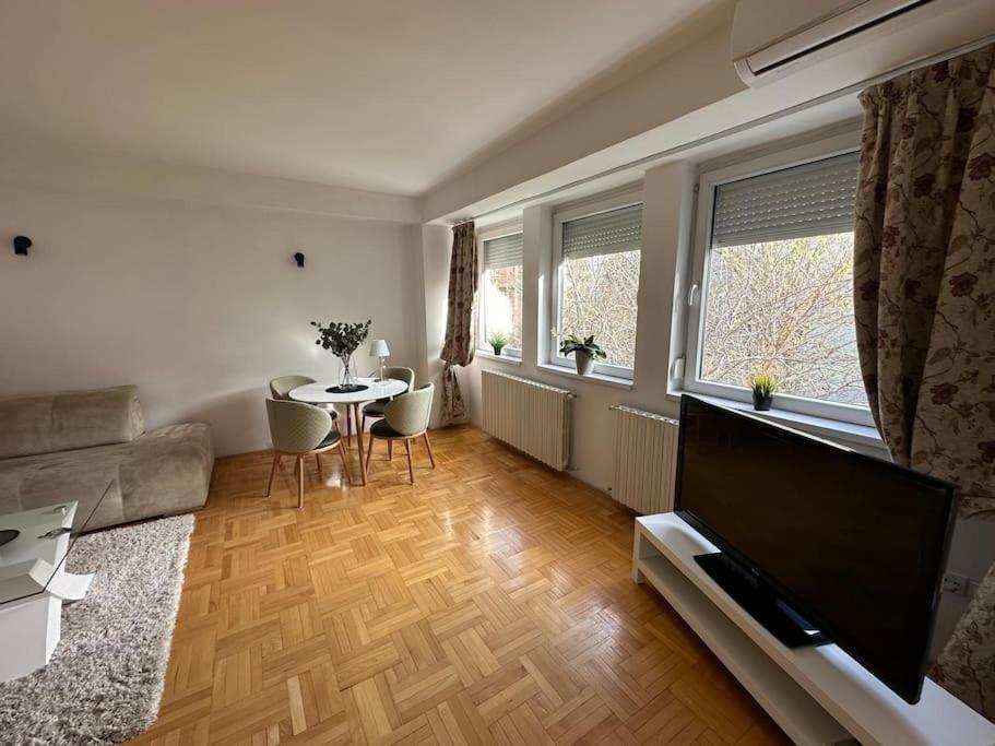 Nn Apartment Skopje Eksteriør billede